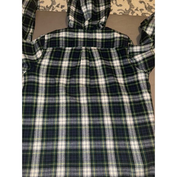 LL Bean, women’s green plaid, long sleeve, flannel relaxed, fit size, medium - Picture 7 of 8